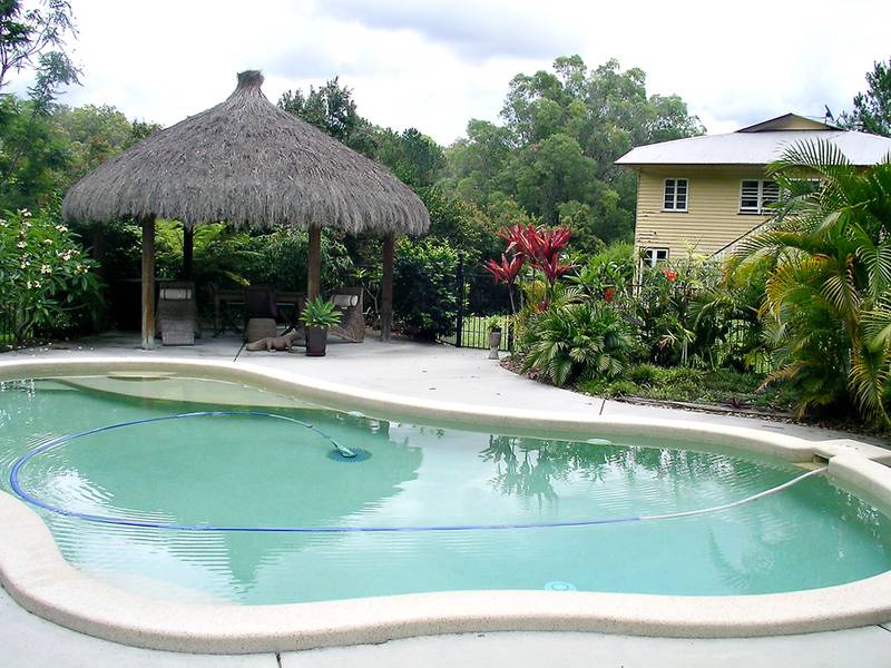 Fix and Finish this Characteristic Home! Picture 1