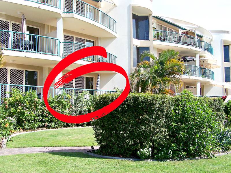 Swim or Sunbake Across The Road! Picture 3