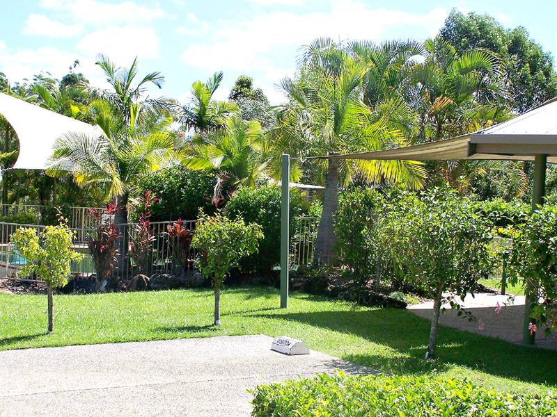 Tip Top Townhouse!! Picture