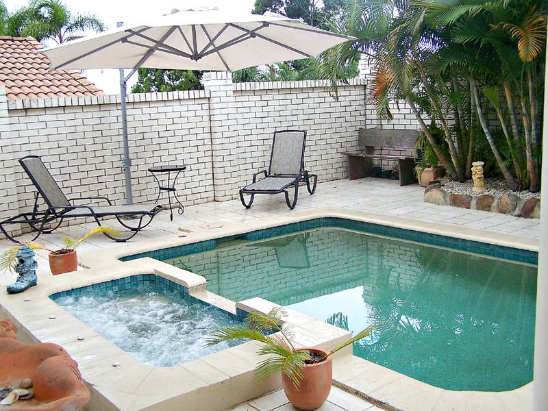 Elevated with Lake Views Picture 2