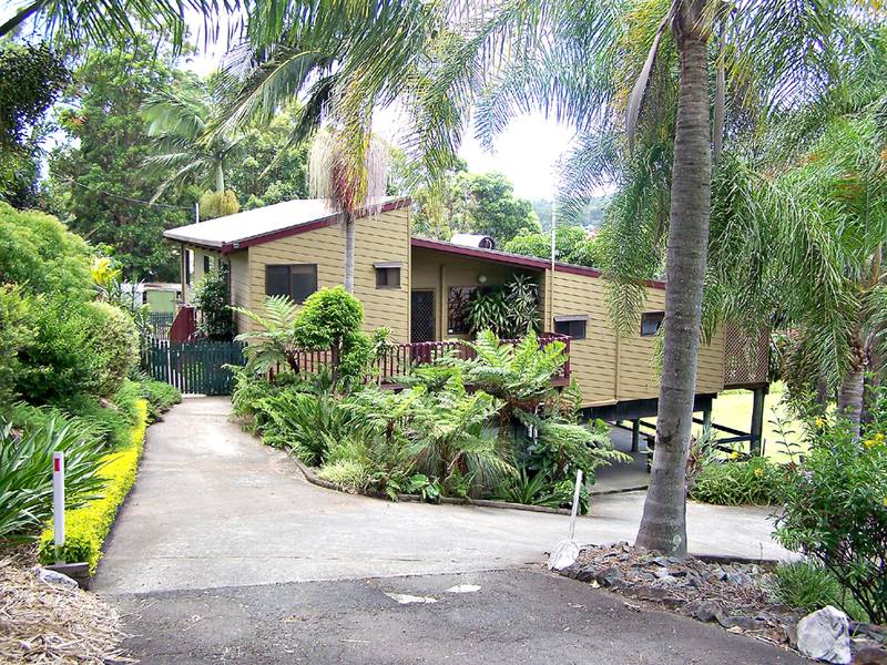 Horse Friendly!! 2 Houses!! Picture 3