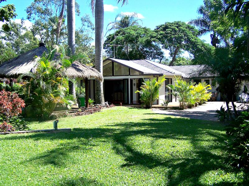 Main Creek Frontage - Entertaining & Lifestyle Picture 1