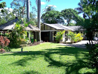 Main Creek Frontage - Entertaining & Lifestyle Picture