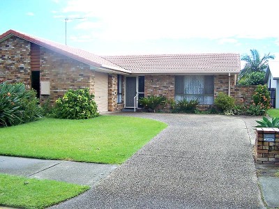 Elanora
- North to Water Picture