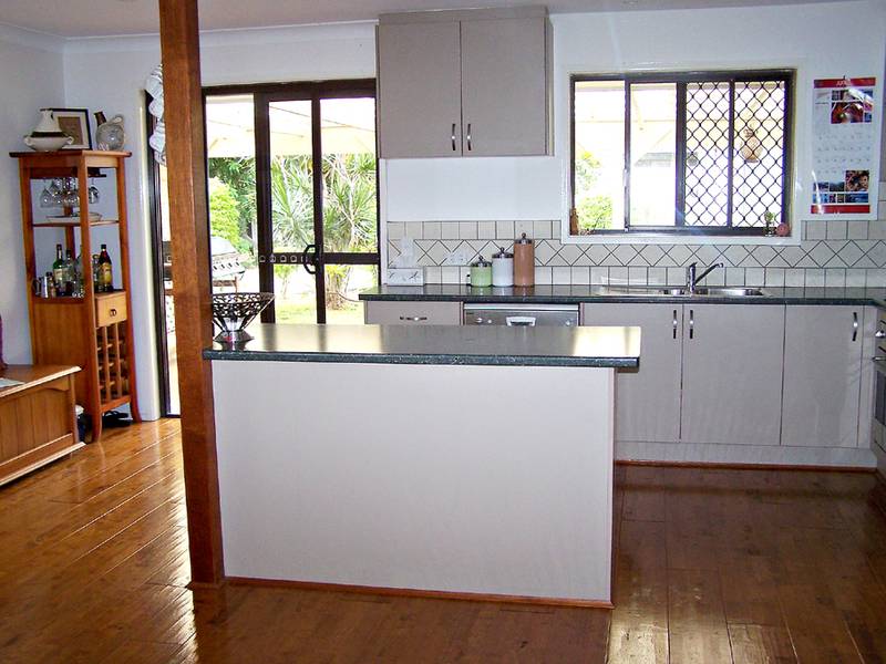 Fantastic First Home - Currumbin Waters Picture 2