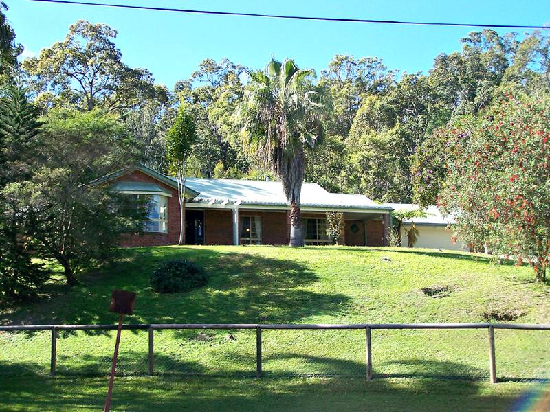 LOVE THE COUNTRY? Picture 1