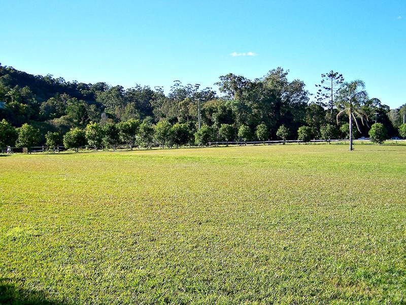 CURRUMBIN VALLEY Picture 2