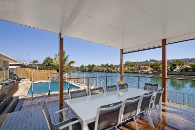 Excellent street appeal with its modern bold colours and presentation. Picture Excellent street appeal with its modern bold colours and presentation. Picture