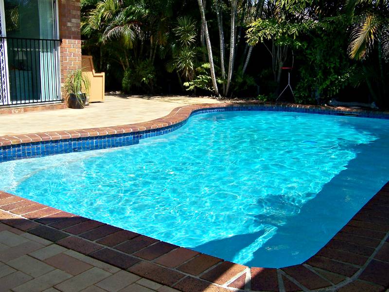 Generous home in a quiet location Picture 3