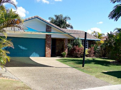 Generous home in a quiet location Picture