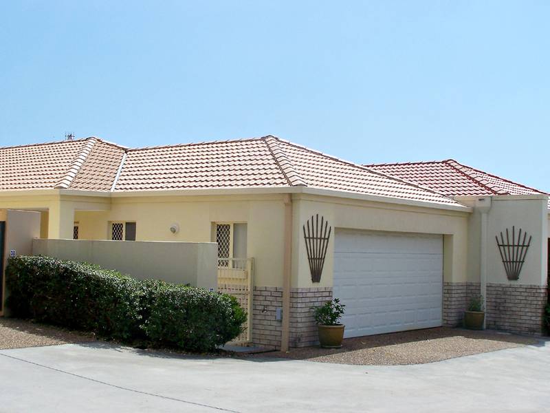 RESORT LIVING FOR OVER 50'S Picture 1