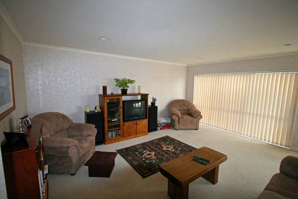 Tidily Located Picture 3