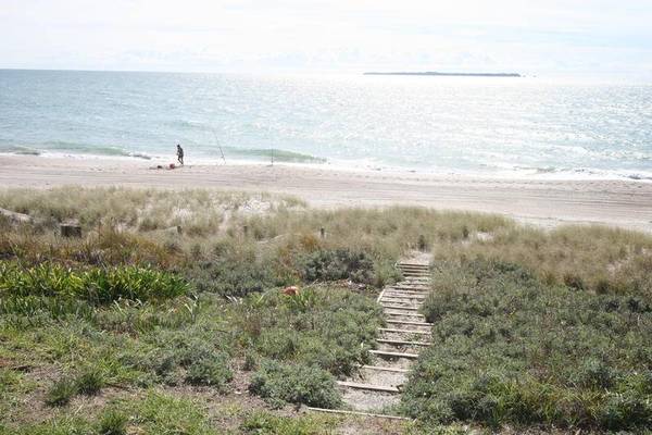 Breakfast on Beachfront Picture 2