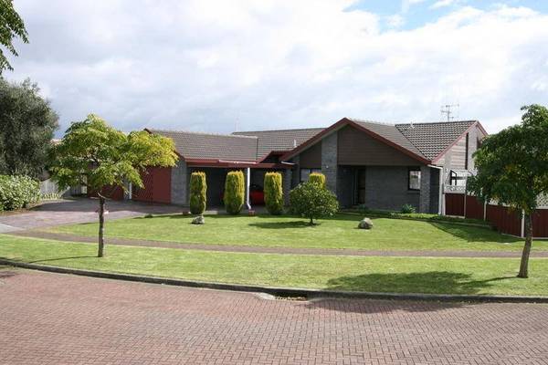 EASY ONE-LEVEL LIVING Picture 1