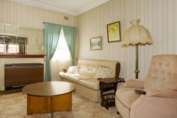 Live Opposite The Park! Picture