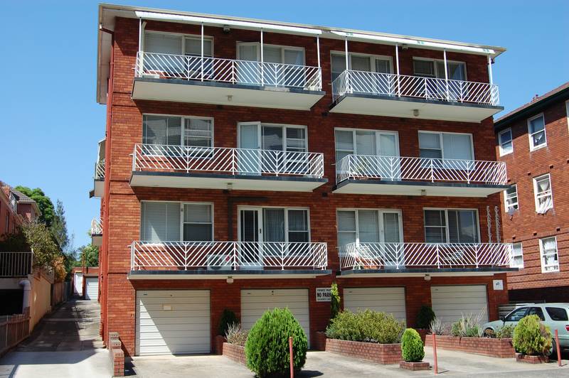 SOLD PRIOR TO AUCTION! Picture 1