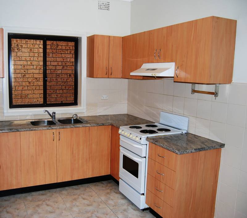 2 Bedrooms plus study! Picture 3