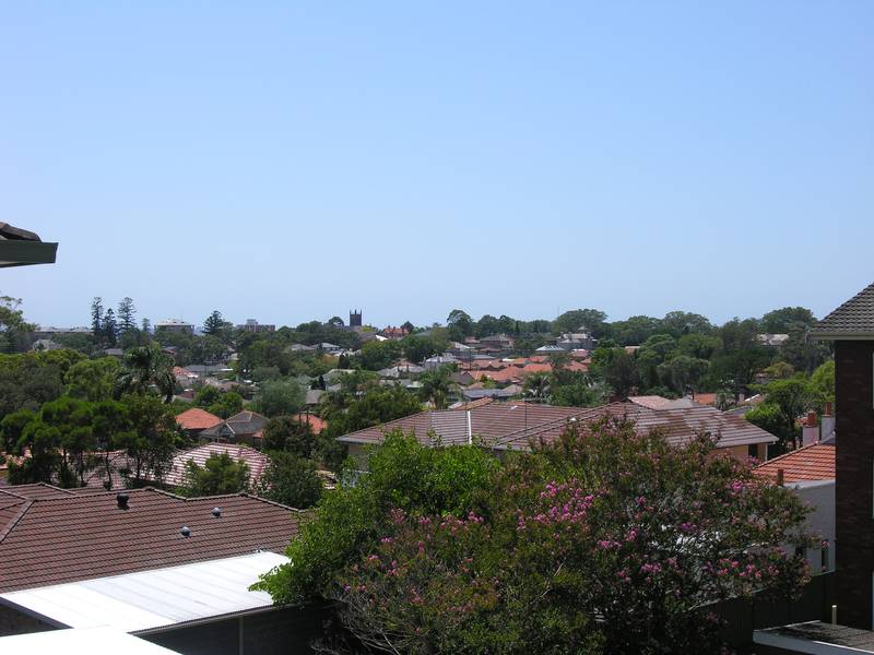 Top floor unit Picture 2