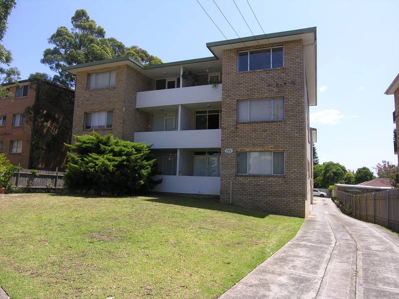 Top floor unit Picture 1