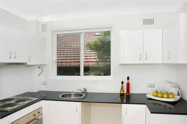 Under Contract! Picture 3