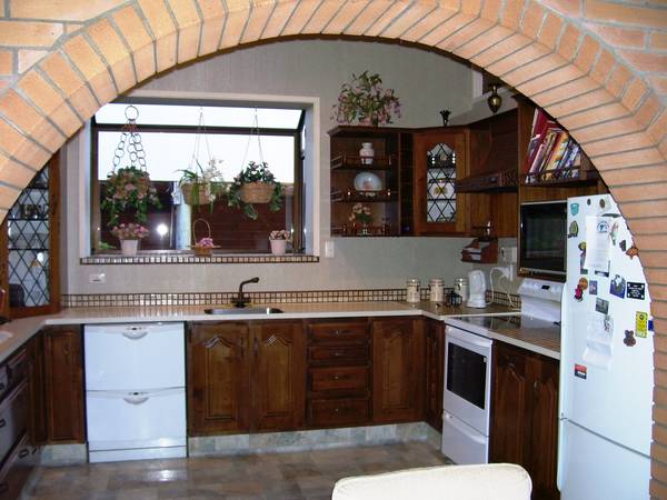 Solid Home - Great Views Picture 2