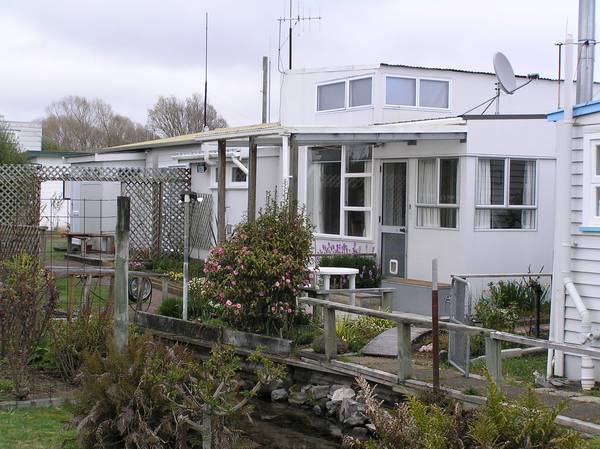 Classic Iconic Taupo Batch Picture 3