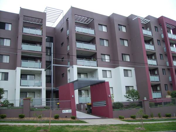 ONLY 3 YEARS OLD!!! Picture 1