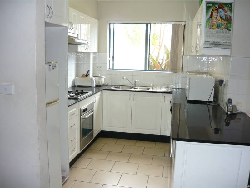 WOW! IMPRESSIVE FAMILY ENTERTAINER Picture 3