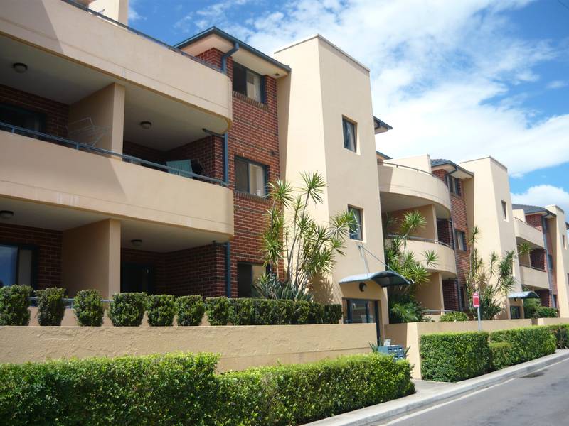 WOW! IMPRESSIVE FAMILY ENTERTAINER Picture 1