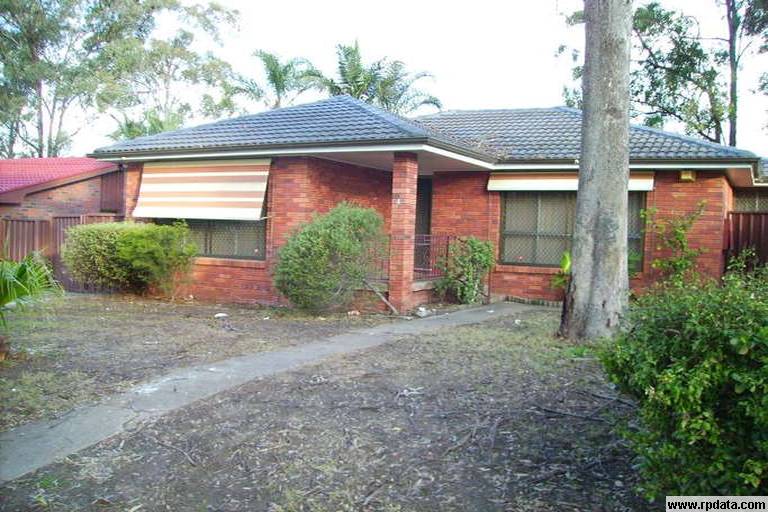 SPACIOUS HOME... Picture 1