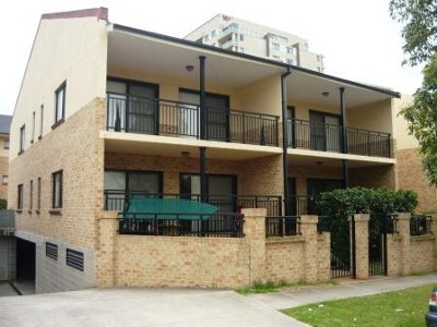 OPPOSITE SYDNEY'S WORLD FAMOUS ROSEHILL GARDENS RACECOURSE!!! Picture OPPOSITE SYDNEY'S WORLD FAMOUS ROSEHILL GARDENS RACECOURSE!!! Picture