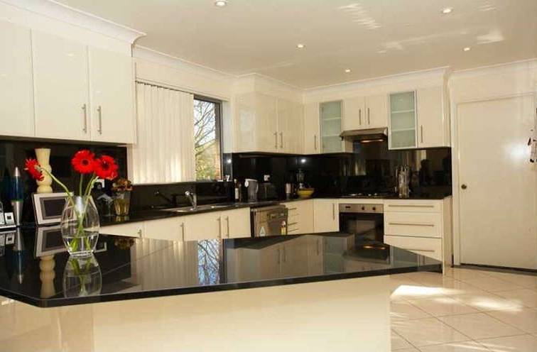 Outstanding Home Picture 2