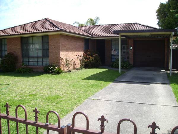 DO YOU LIKE TO ENTERTAIN? Picture 1