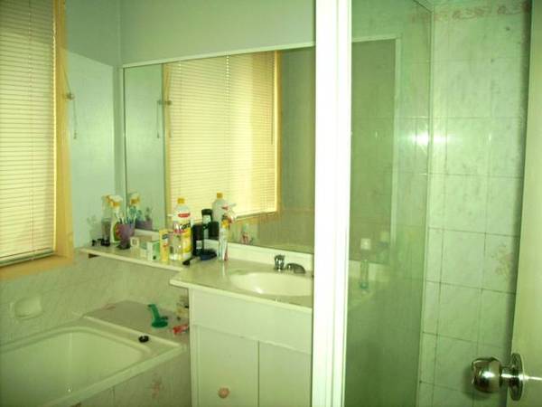 DO YOU LIKE TO ENTERTAIN? Picture 3