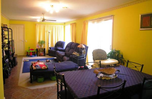 LARGE FAMILY OR INVESTOR Picture LARGE FAMILY OR INVESTOR Picture