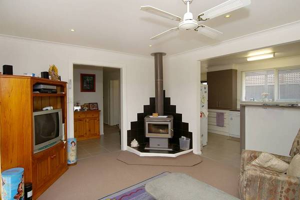 FULLY RENOVATED IN PREMIER LOCATION Picture