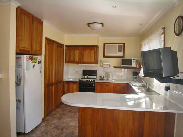 LARGE FAMILY OR TRUCKS Picture LARGE FAMILY OR TRUCKS Picture