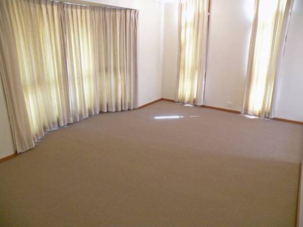 2 Waliki Court Picture 2