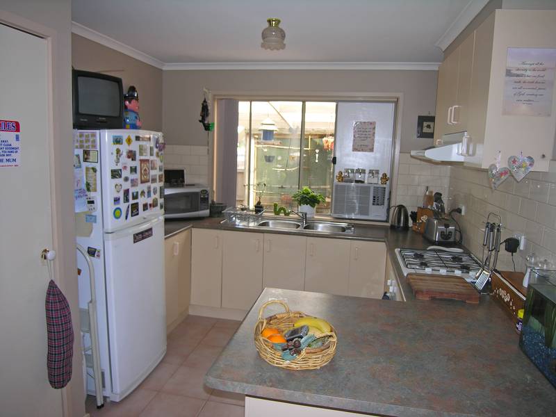 FIRST HOME BUYERS OR INVESTORS Picture 3