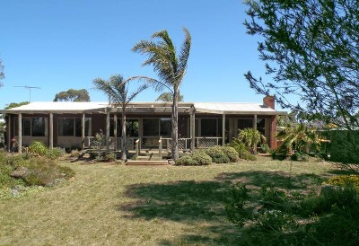 THIS PROPERTY IS UNDER OFFER, ANOTHER WANTED! Picture