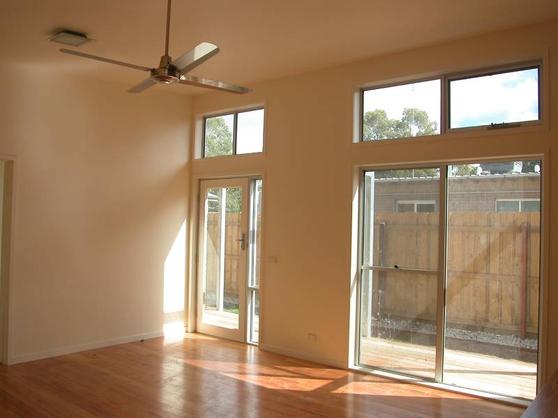 Unit with all the mod cons Picture