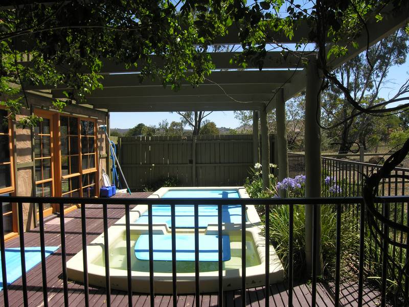 Attractive Exectutive Home
in Anakie Picture Attractive Exectutive Home
in Anakie Picture