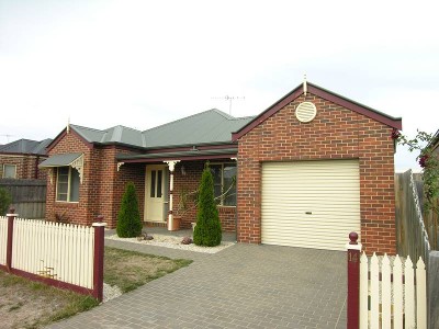 Central Cottage Picture