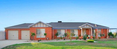 BIG YARD, 3 BRM + STUDY Picture