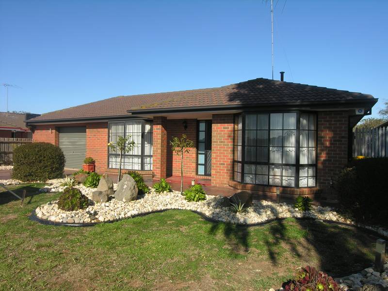 RURAL VIEWS PLUS WORKSHOP Picture 1