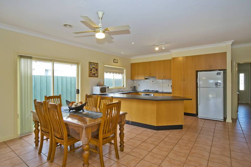 SUPER PACKAGE IN COURT LOCATION Picture 3