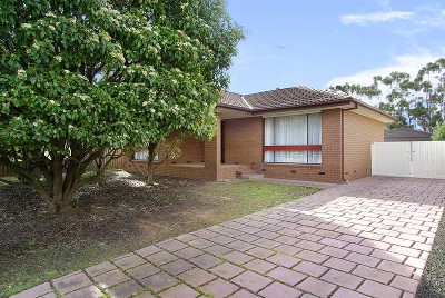 2 LIVING-COULD EASILY BE 4 BEDROOM Picture