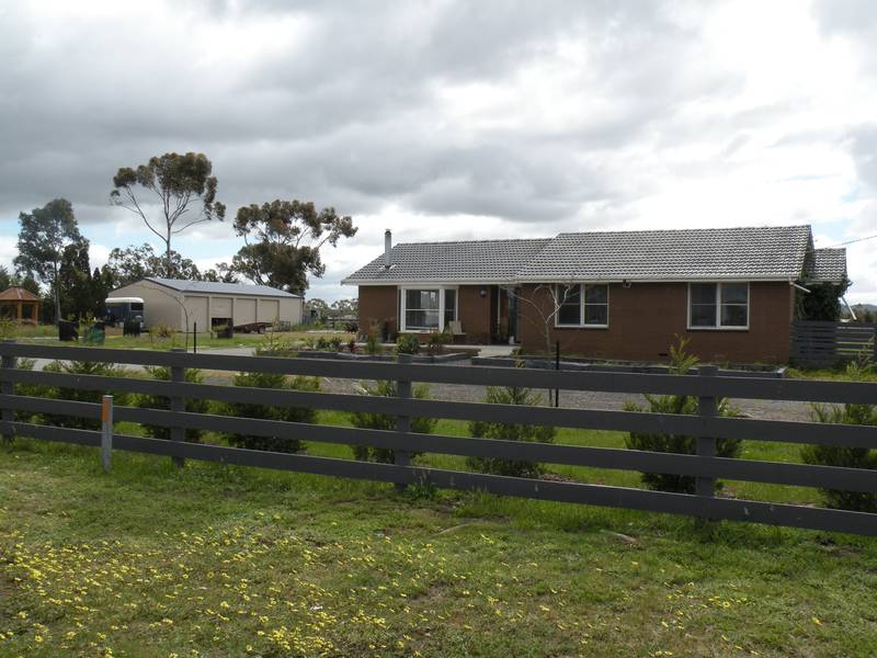 YOUR START ON ACREAGE Picture 1