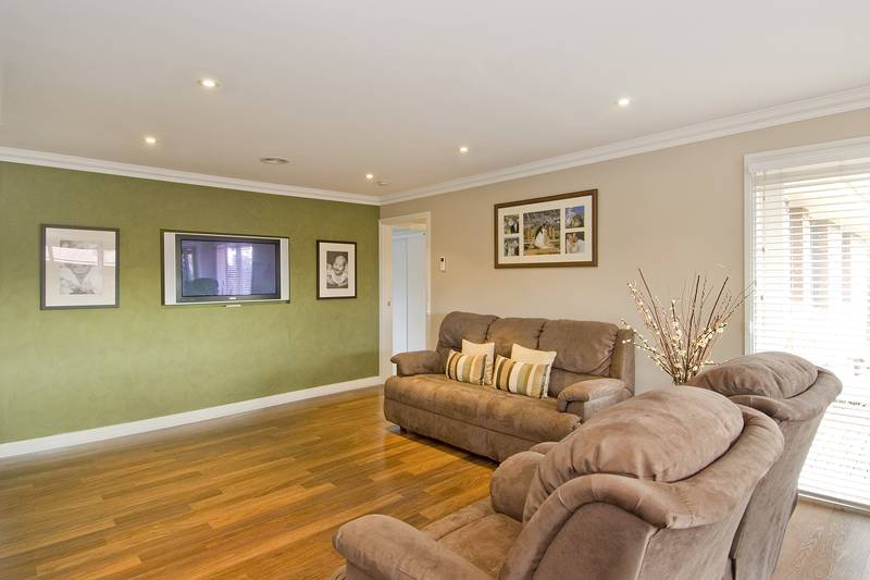 STEP INSIDE... YOU WON'T WANT TO LEAVE Picture 3