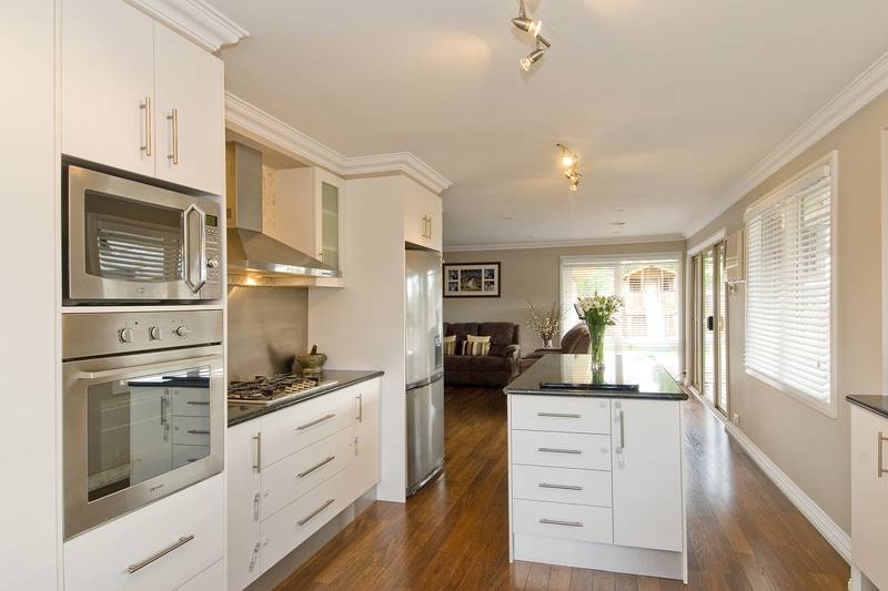 STEP INSIDE... YOU WON'T WANT TO LEAVE Picture 2